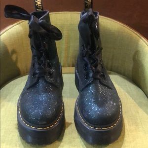 Awesome, dark green doc martens shoes.